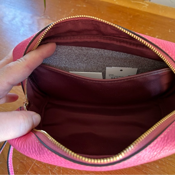 Coach cosmetic bag - Picture 4 of 4